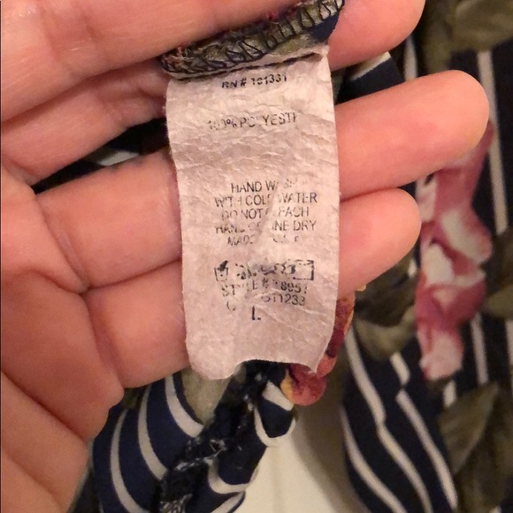 Floral print top - Picture 6 of 6